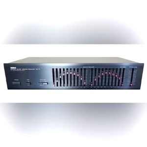 Yamaha EQ-70 Natural Sound Graphic Equalizer 10 Band